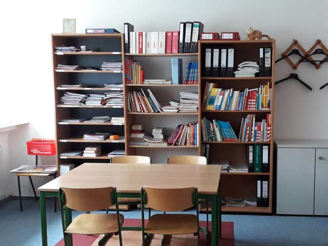 Bibliothek und Lehrerbereich