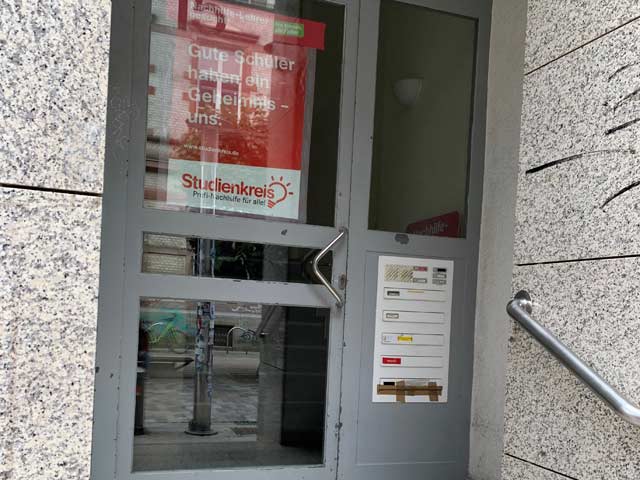 Eingangsfront